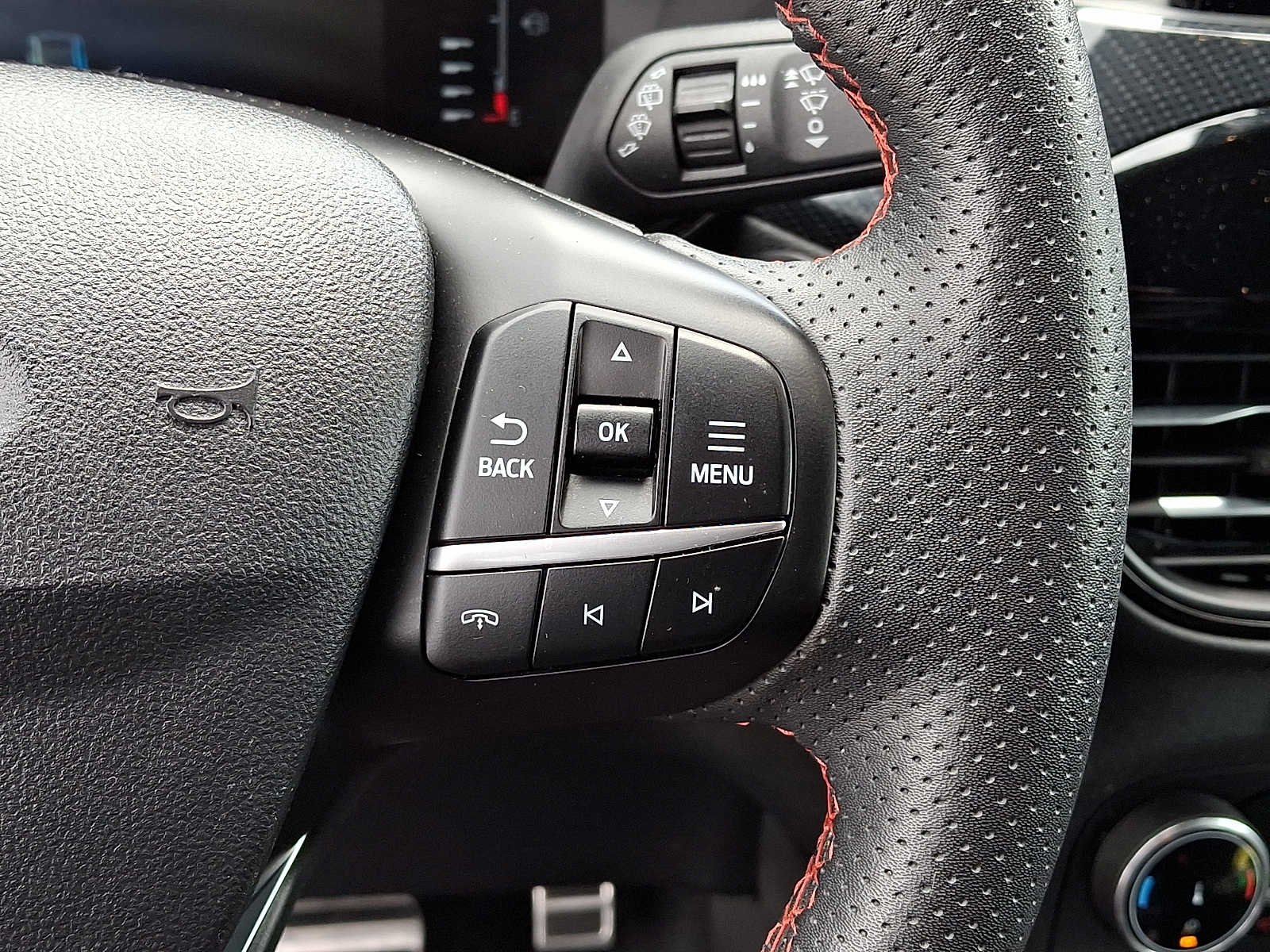 2024 Ford Escape ST-Line - Photo 22