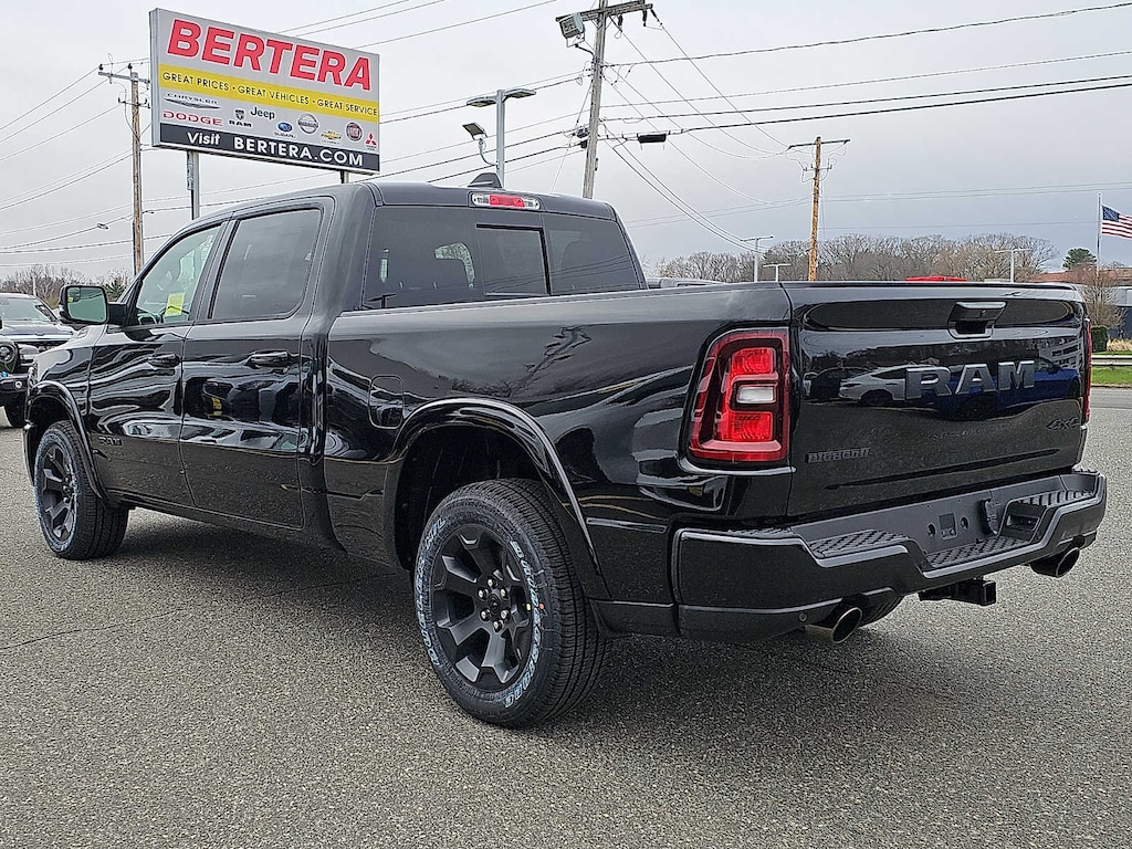 New 2026 Ram 1500 BIG HORN CREW CAB 4X4 6'4 BOX Pickup