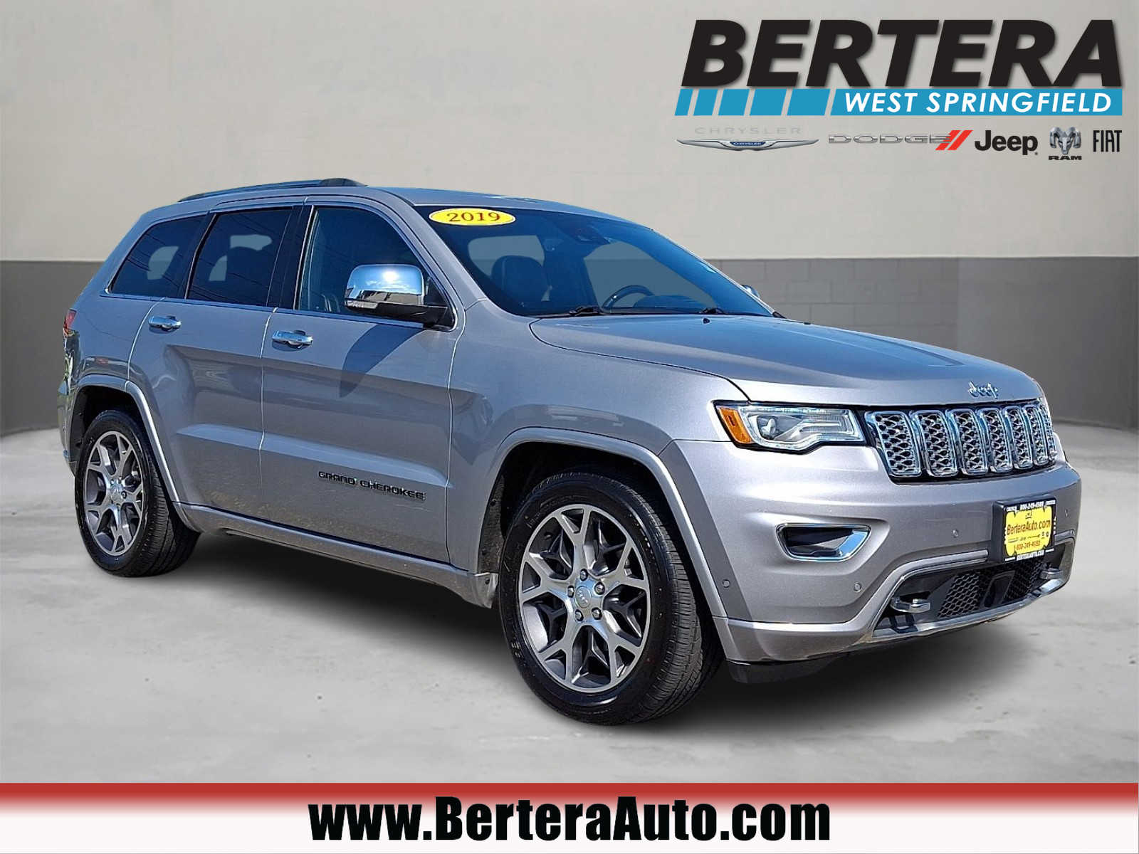 2019 Jeep Grand Cherokee Overland 4WD's photo