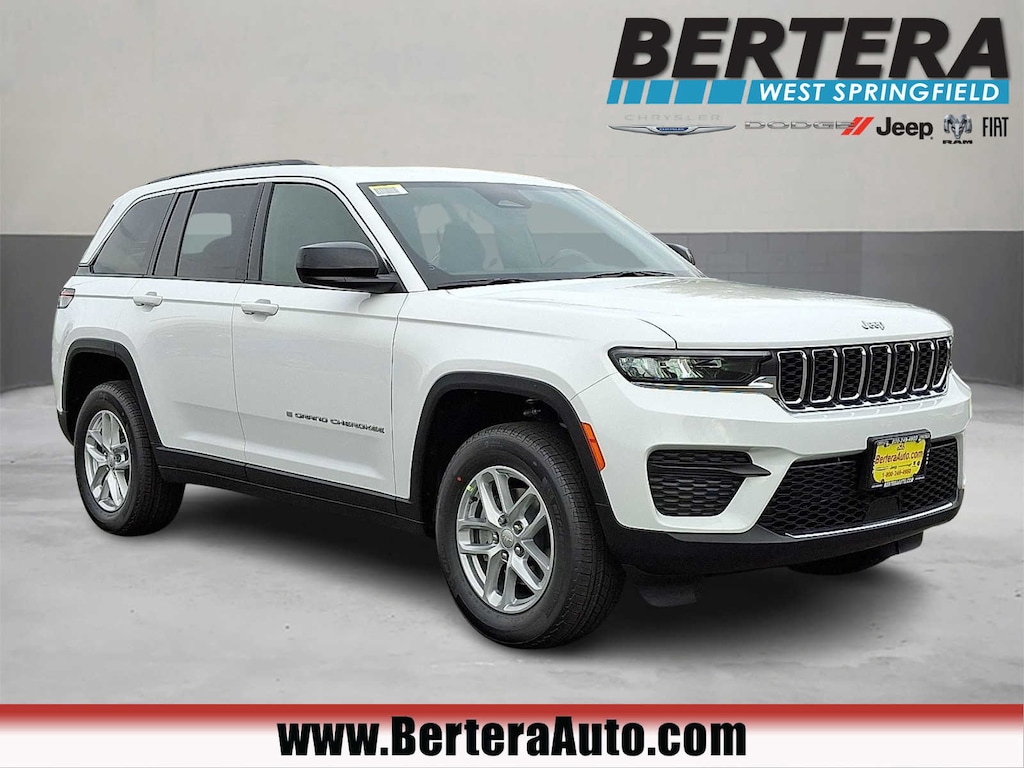 New 2025 Jeep Grand Cherokee LAREDO X 4X4 Sport Utility