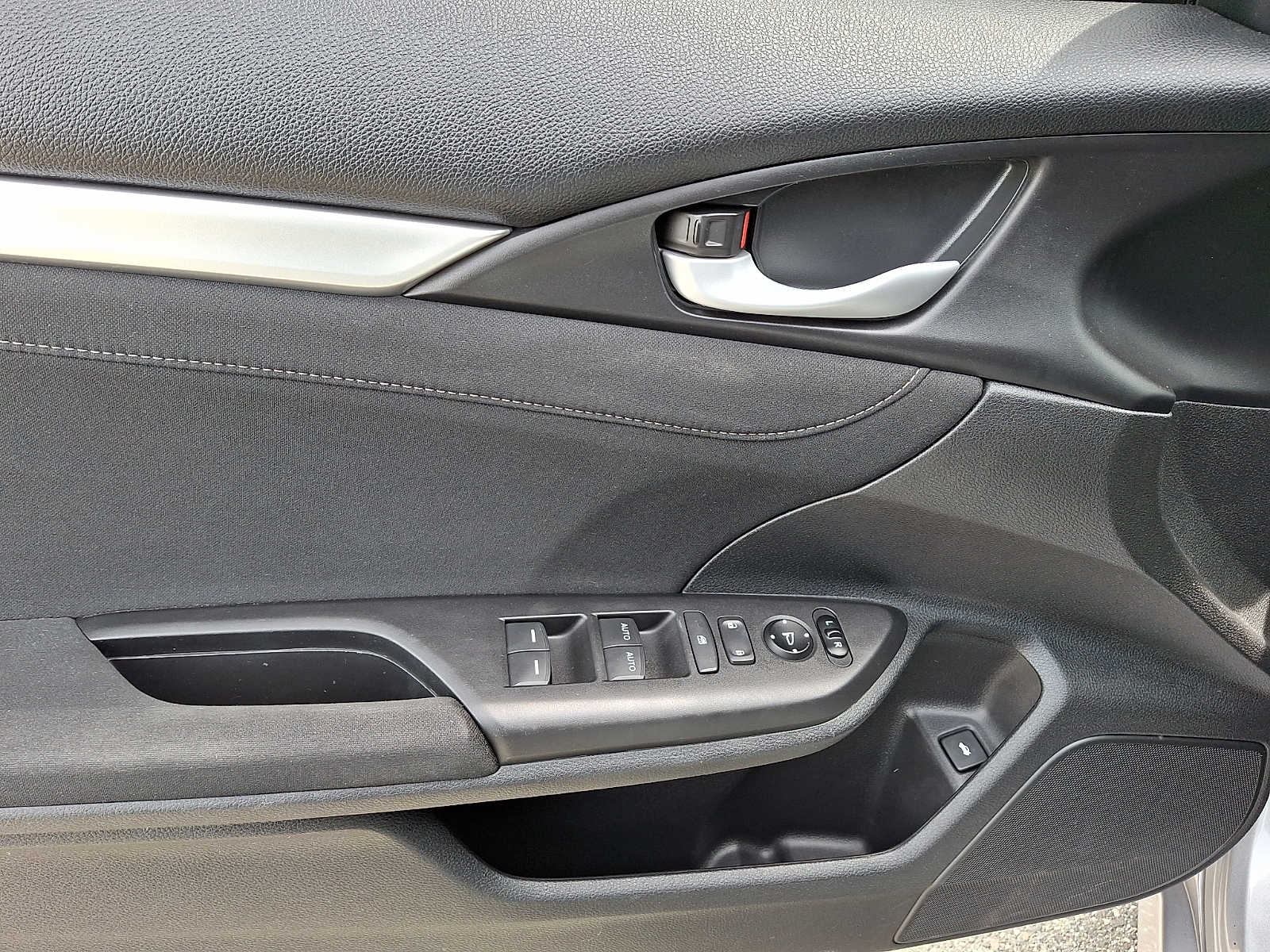 2018 Honda Civic EX-T - Photo 12
