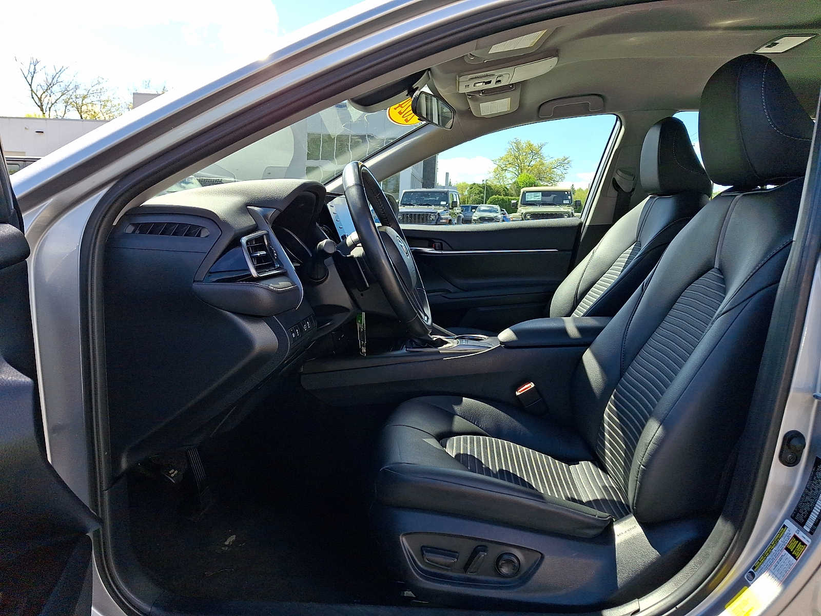 2024 Toyota Camry SE - Photo 13
