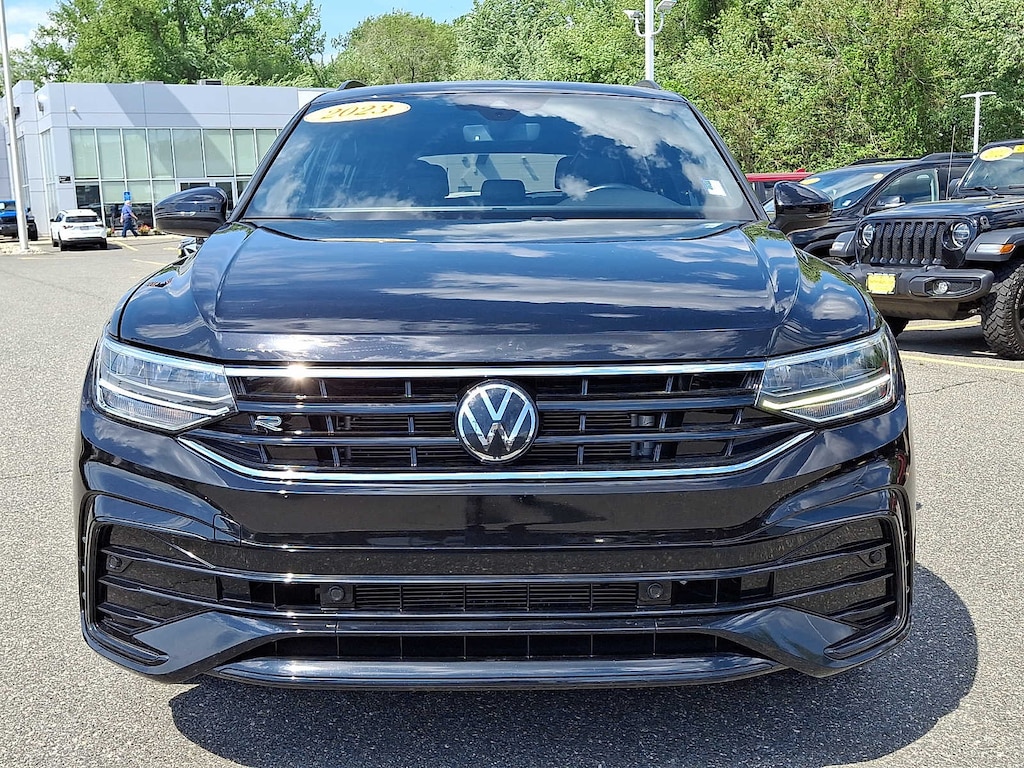 Used 2023 Volkswagen Tiguan SE R-Line Black SUV