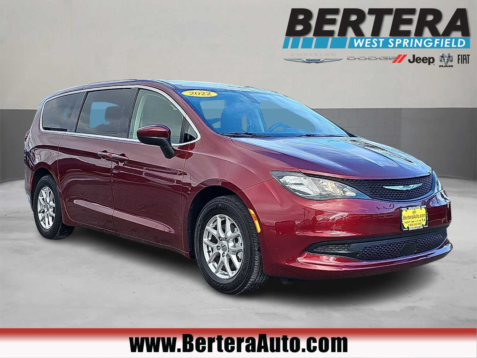 2022 Chrysler Voyager LX Van's photo