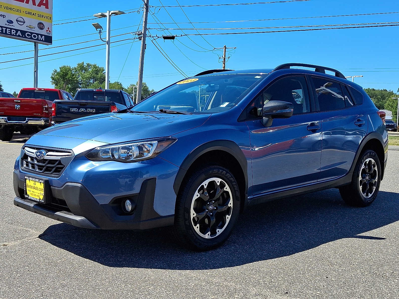 2023 Subaru Crosstrek Premium photo 2