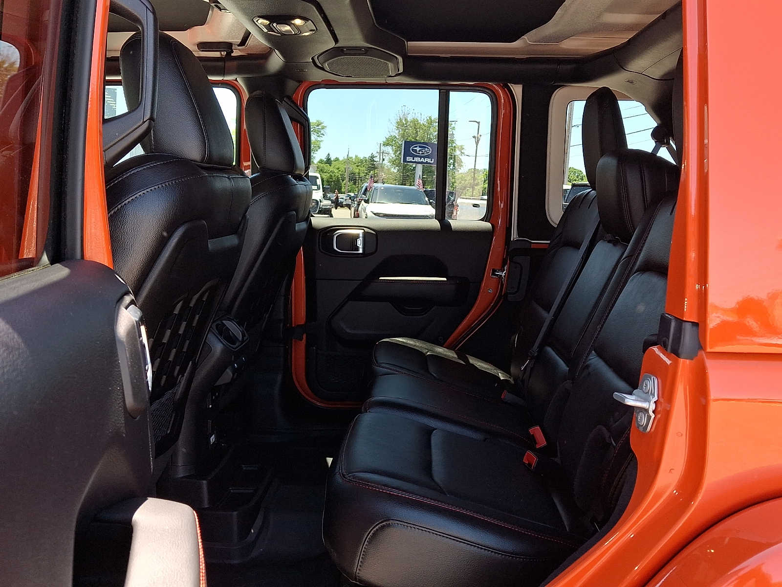 2023 Jeep Wrangler 4-Door Rubicon - Photo 10