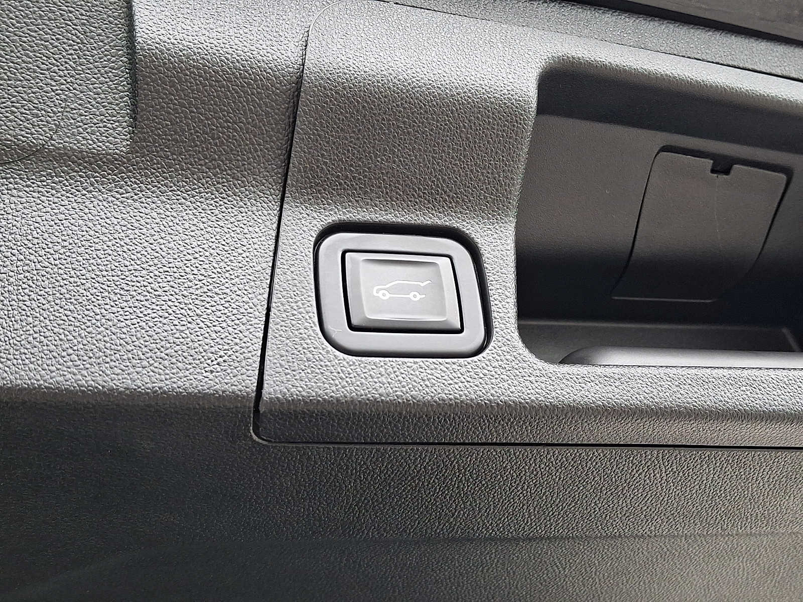 2023 GMC Acadia SLE - Photo 32
