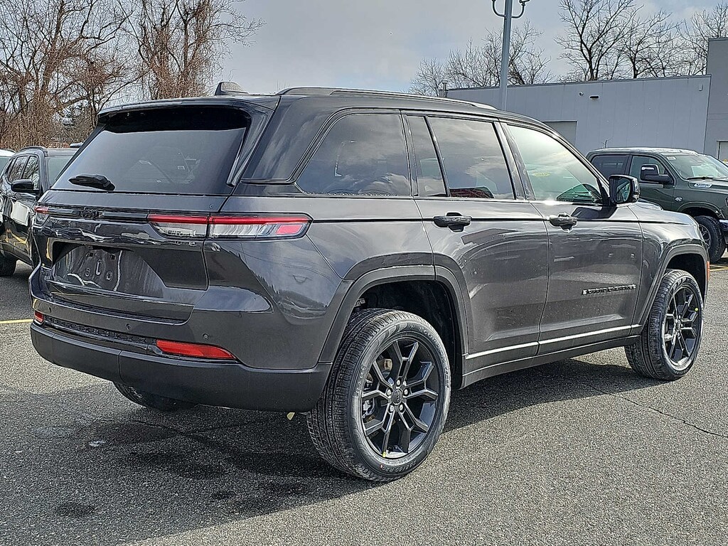 New 2025 Jeep Grand Cherokee LIMITED 4X4 Sport Utility