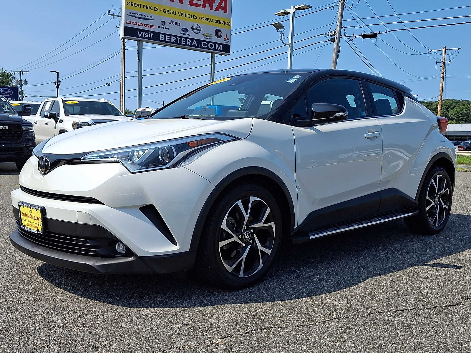 2019 Toyota C-HR Limited - Photo 3