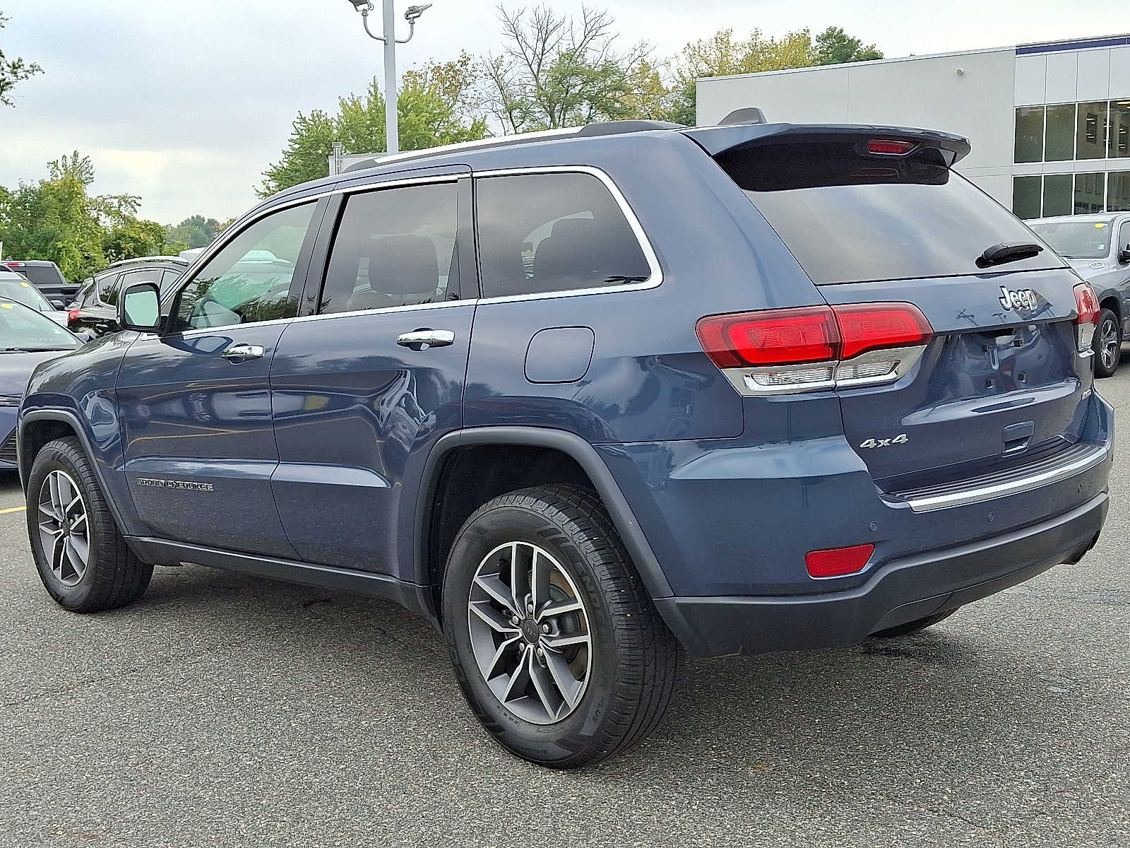 2021 Jeep Grand Cherokee Limited photo 3