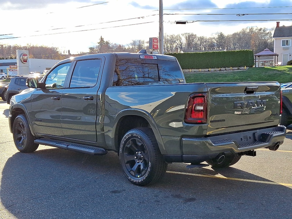 New 2026 Ram 1500 BIG HORN CREW CAB 4X4 5'7 BOX Pickup