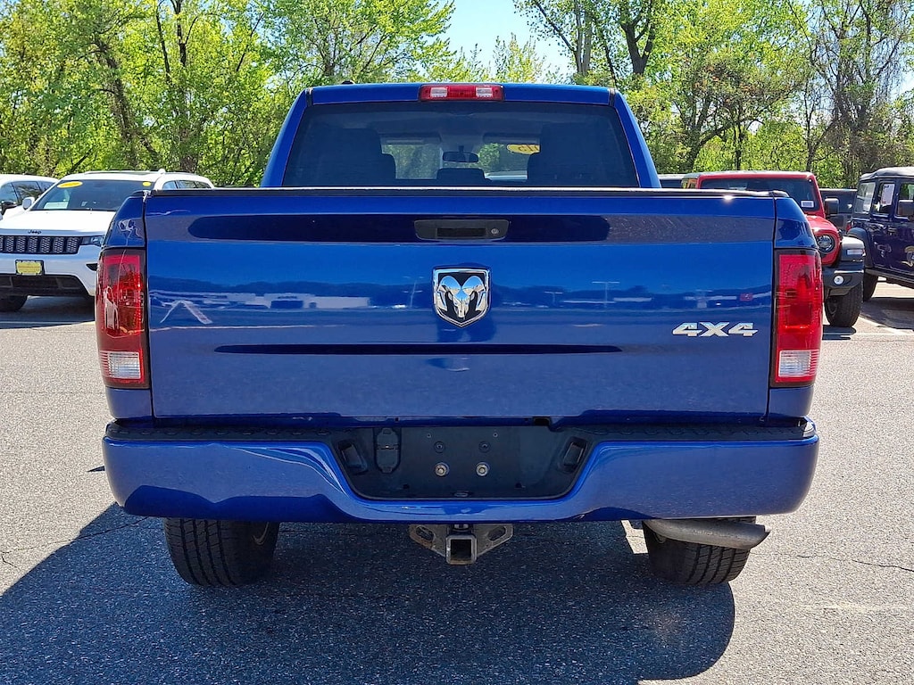Used 2015 Ram 1500 Express 4WD Crew Cab 140.5 Truck