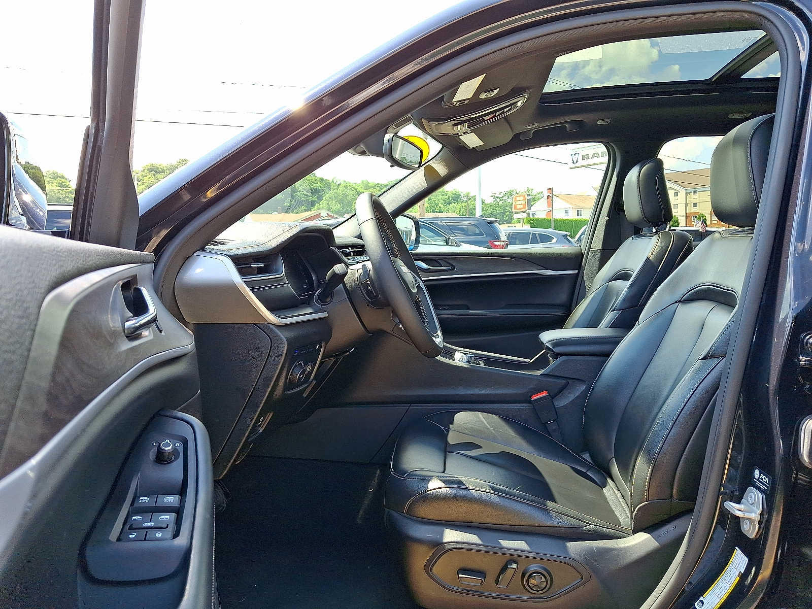 2024 Jeep Grand Cherokee 4xe - Photo 15