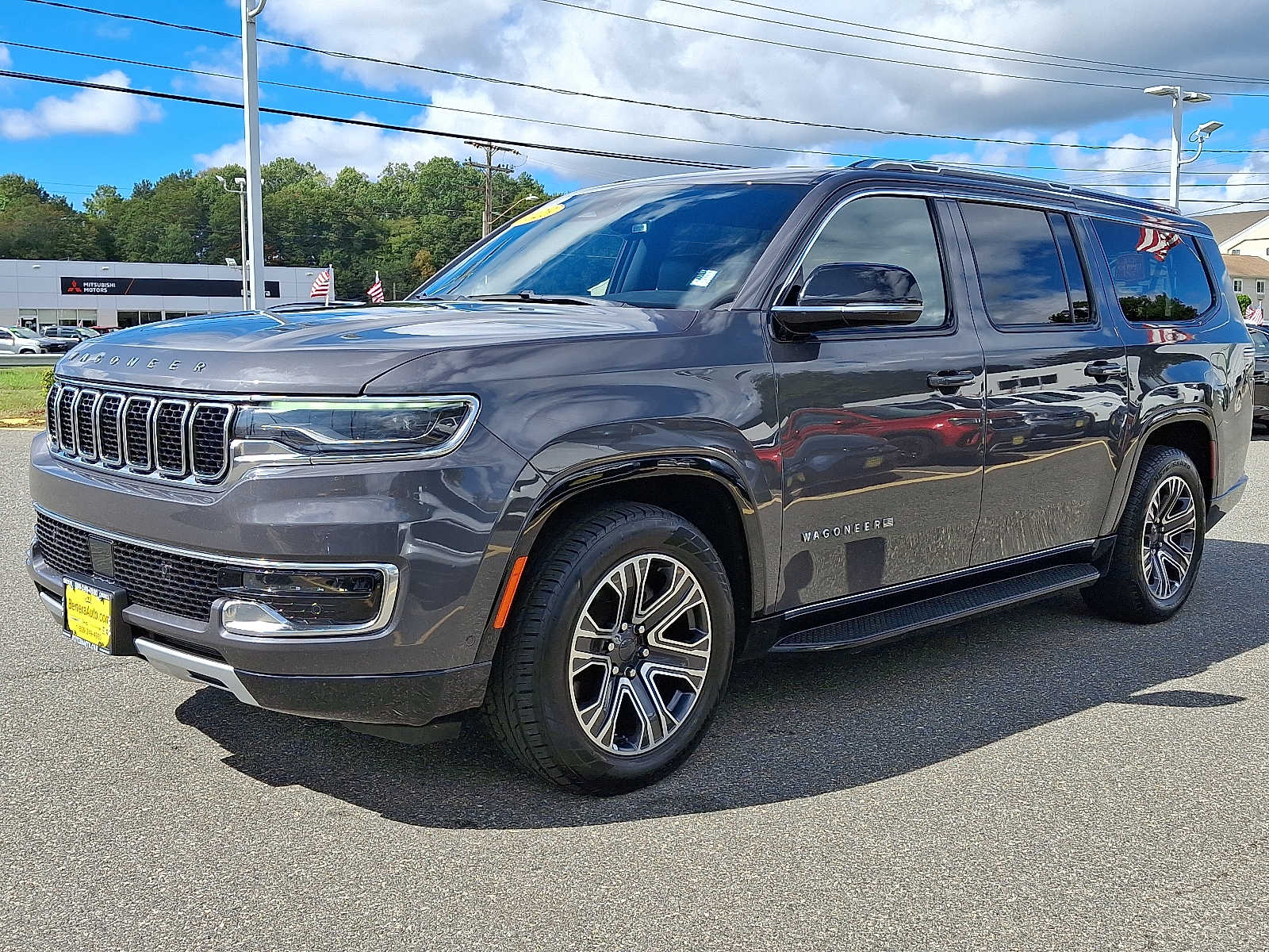 2023 Jeep Wagoneer L Series II photo 3