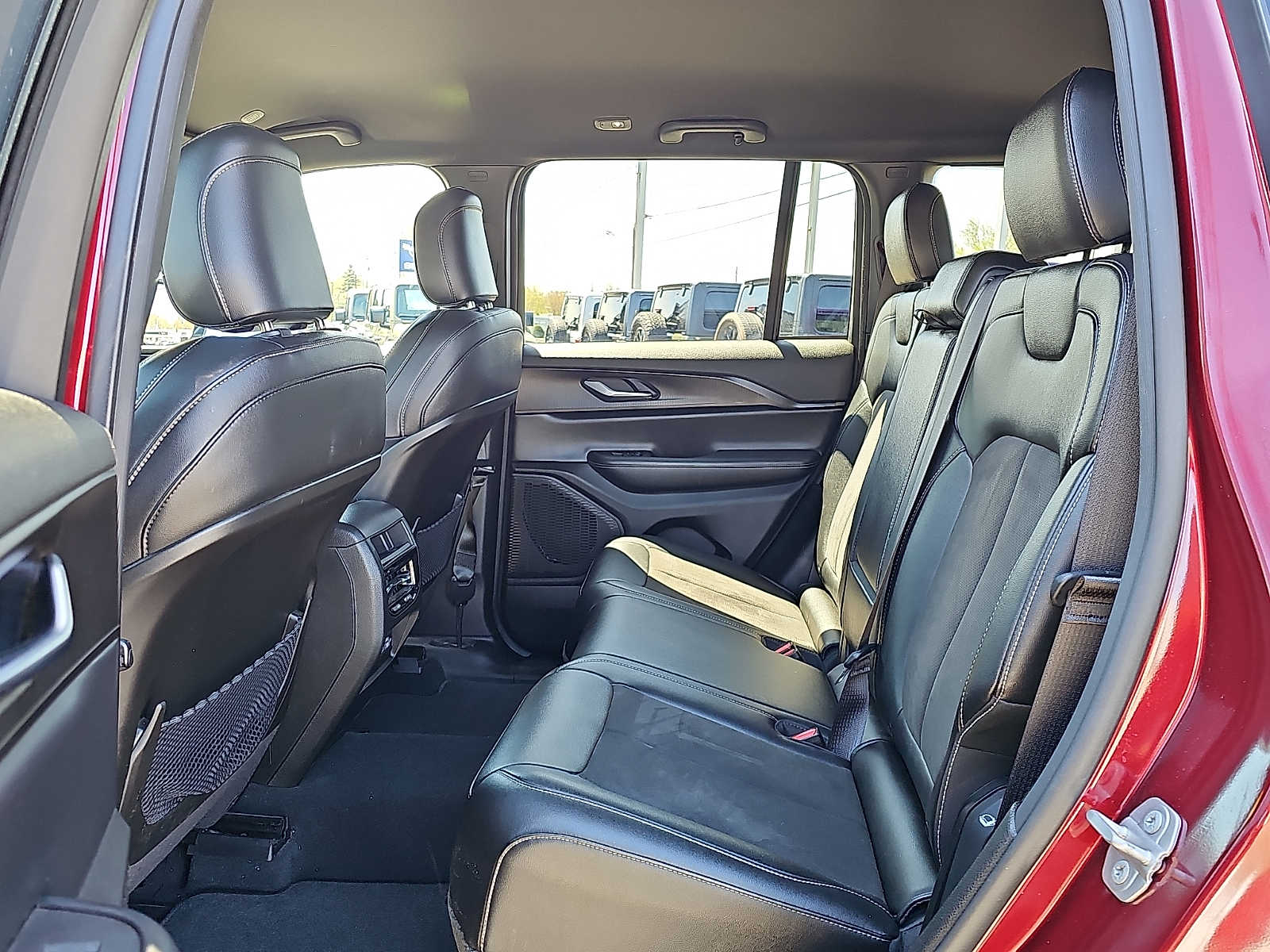 2023 Jeep Grand Cherokee Altitude - Photo 10