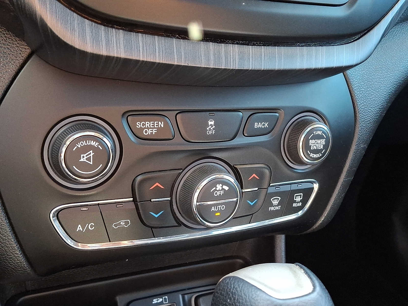 2016 Jeep Cherokee Latitude - Photo 17