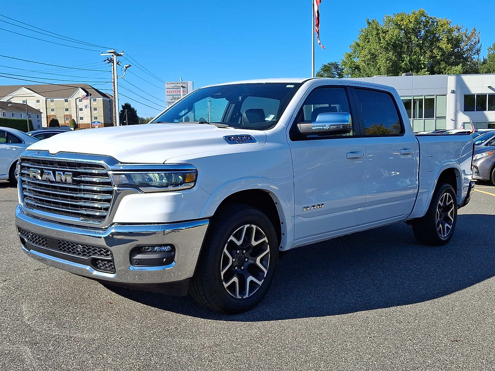 2025 Ram 1500 Laramie photo 3