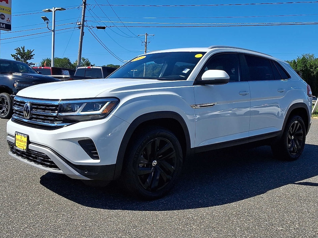 Used 2022 Volkswagen Atlas Cross Sport 2.0T SE w/Technology SUV