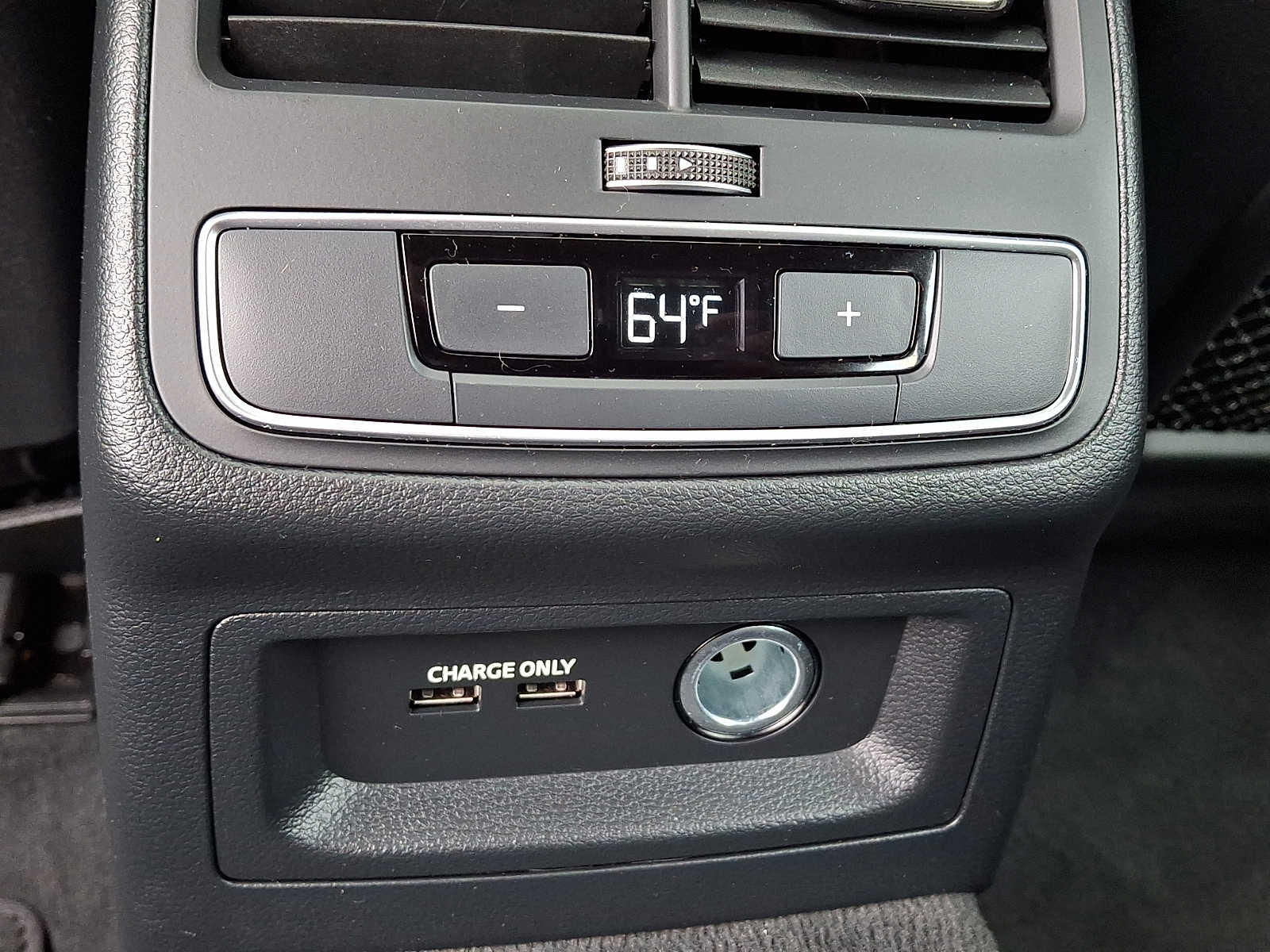 2025 Audi A5 Sportback Premium - Photo 11