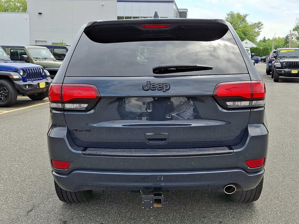 Used 2018 Jeep Grand Cherokee Altitude SUV