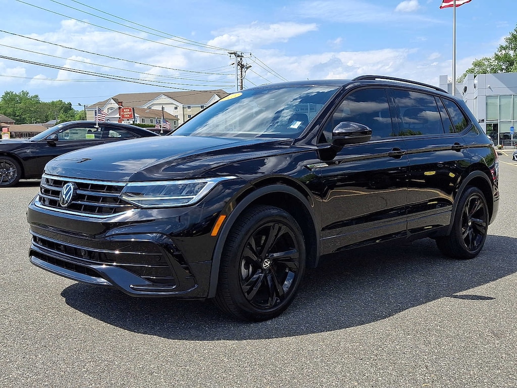 Used 2023 Volkswagen Tiguan SE R-Line Black SUV