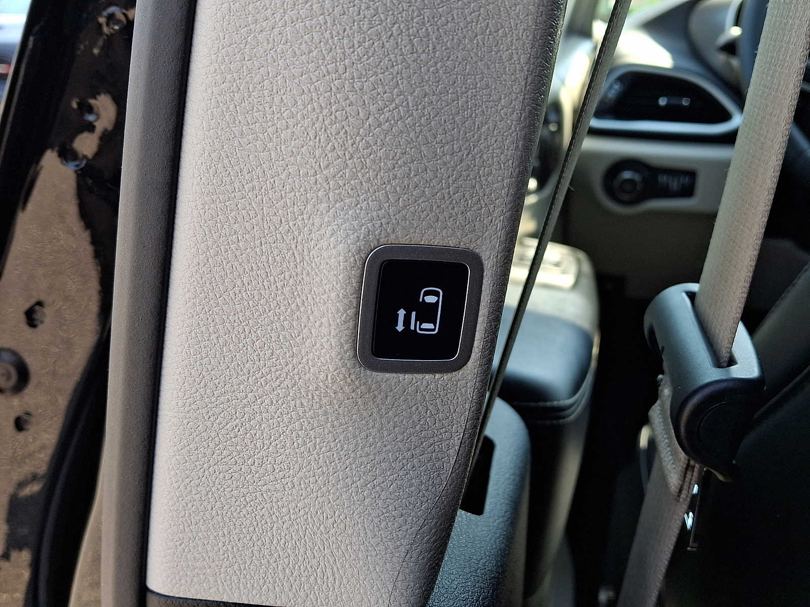 2024 Chrysler Pacifica Touring L - Photo 14
