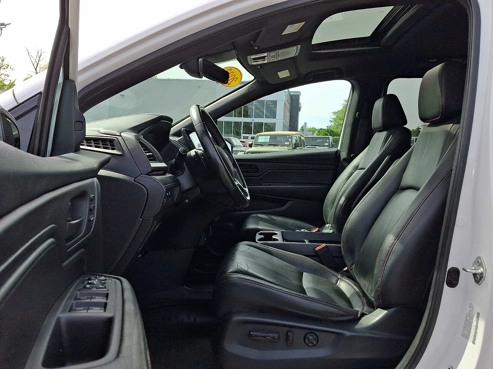 2023 Honda Odyssey SPORT - Photo 17