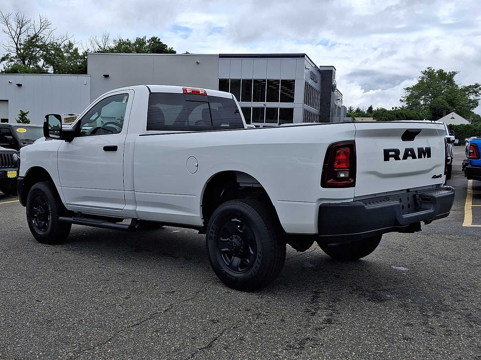 2026 RAM 2500 Tradesman - Photo 3