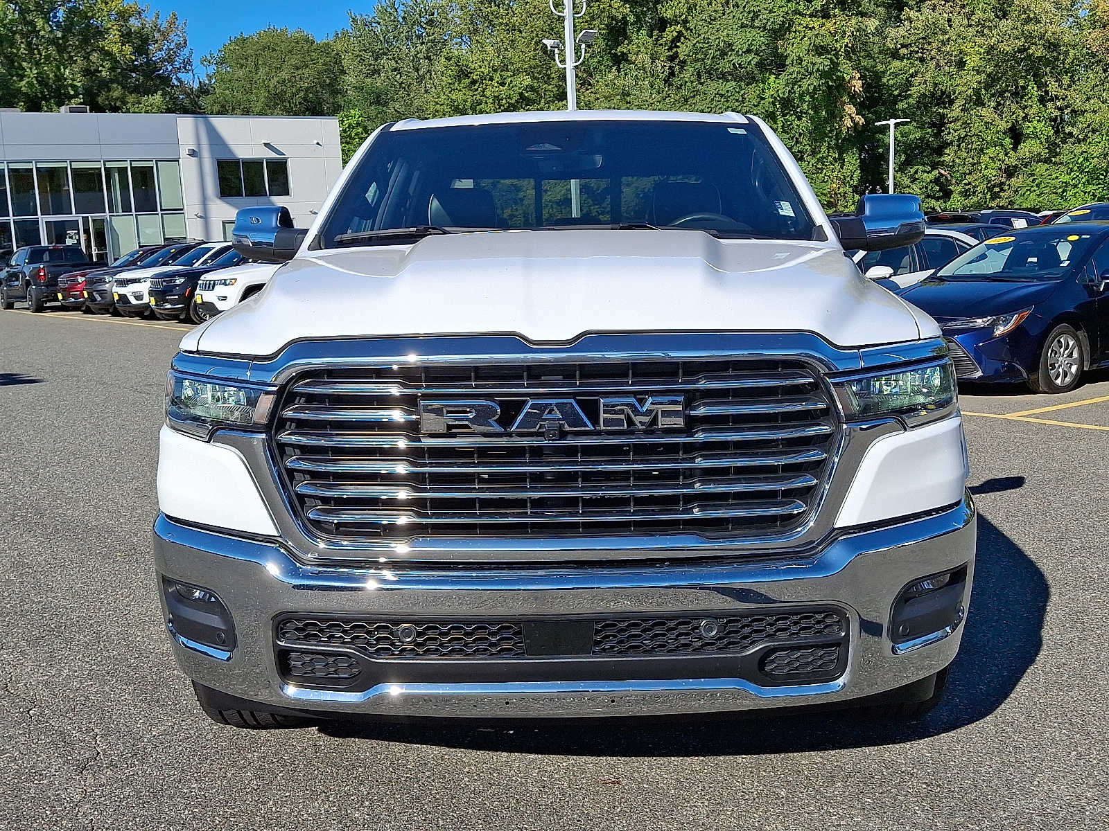 2025 Ram 1500 Laramie photo 2