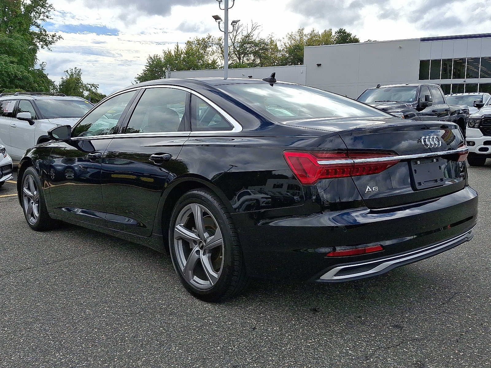 2024 Audi A6 Quattro Premium Plus photo 4