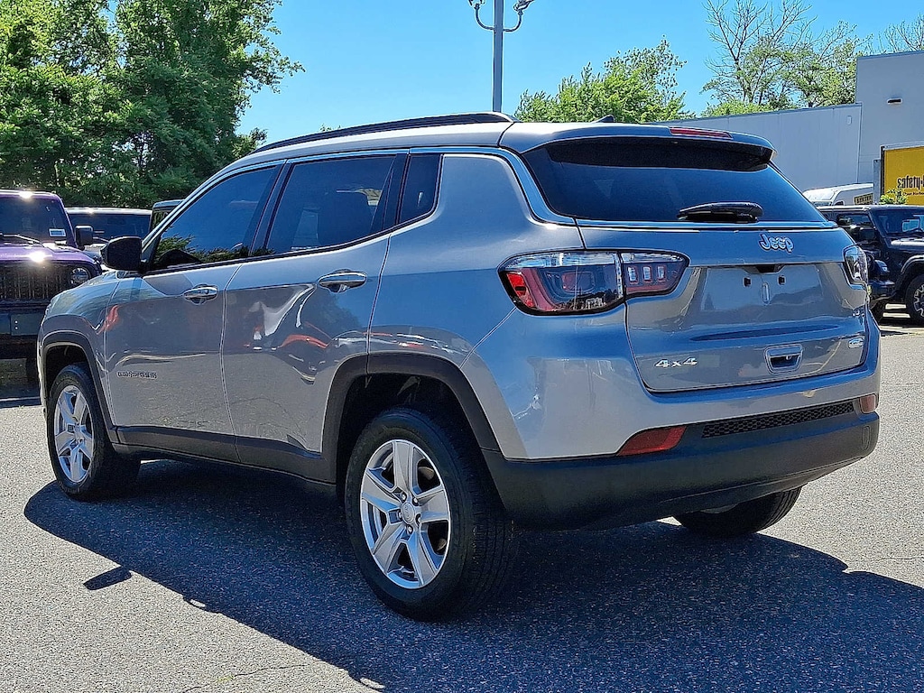 Used 2022 Jeep Compass Latitude SUV