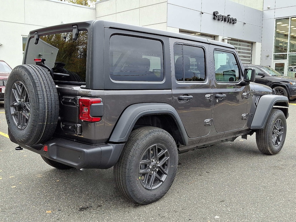 New 2026 Jeep Wrangler 4-DOOR SPORT S Sport Utility