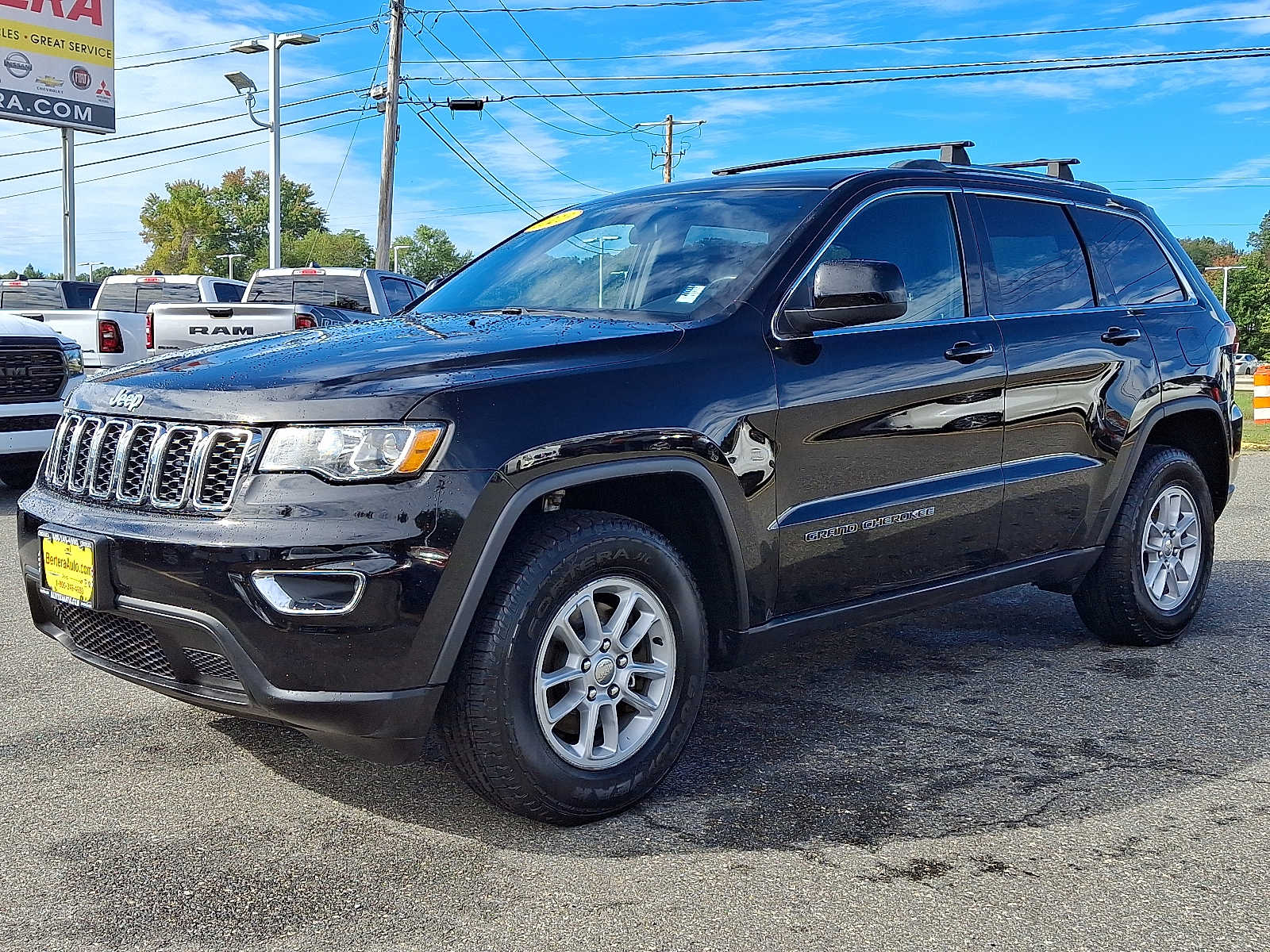2020 Jeep Grand Cherokee Laredo E photo 3