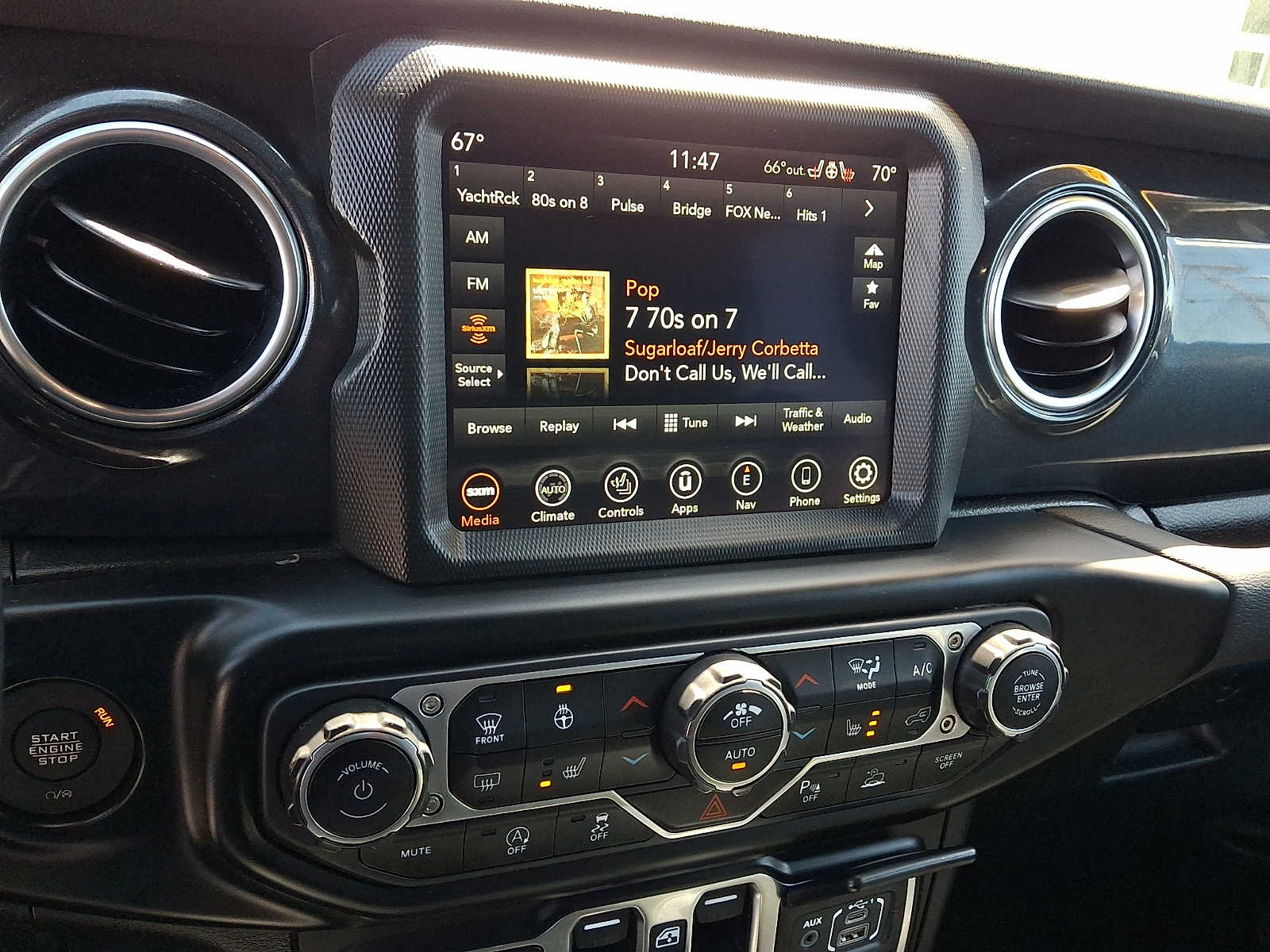 2022 Jeep Wrangler Unlimited Sahara Altitude - Photo 18