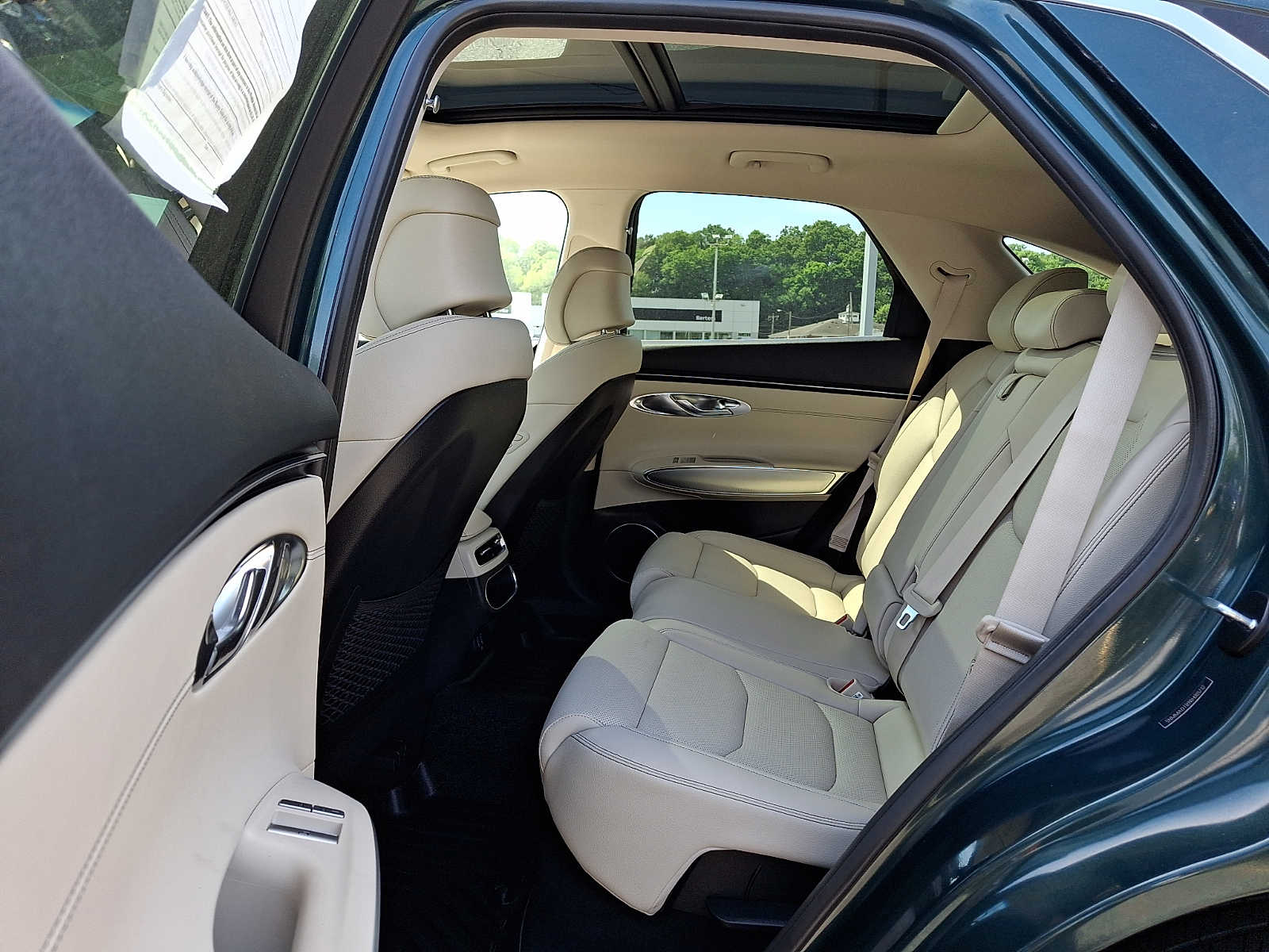 2024 GENESIS GV70 Standard - Photo 10