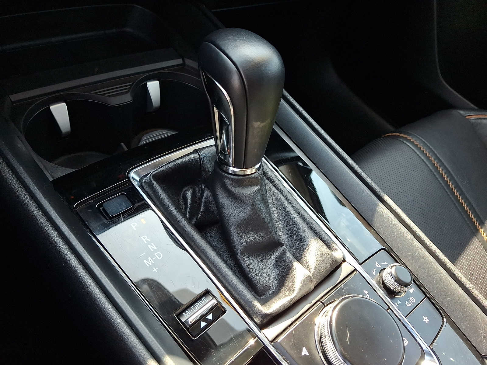 2025 Mazda CX-50 Premium Plus - Photo 16