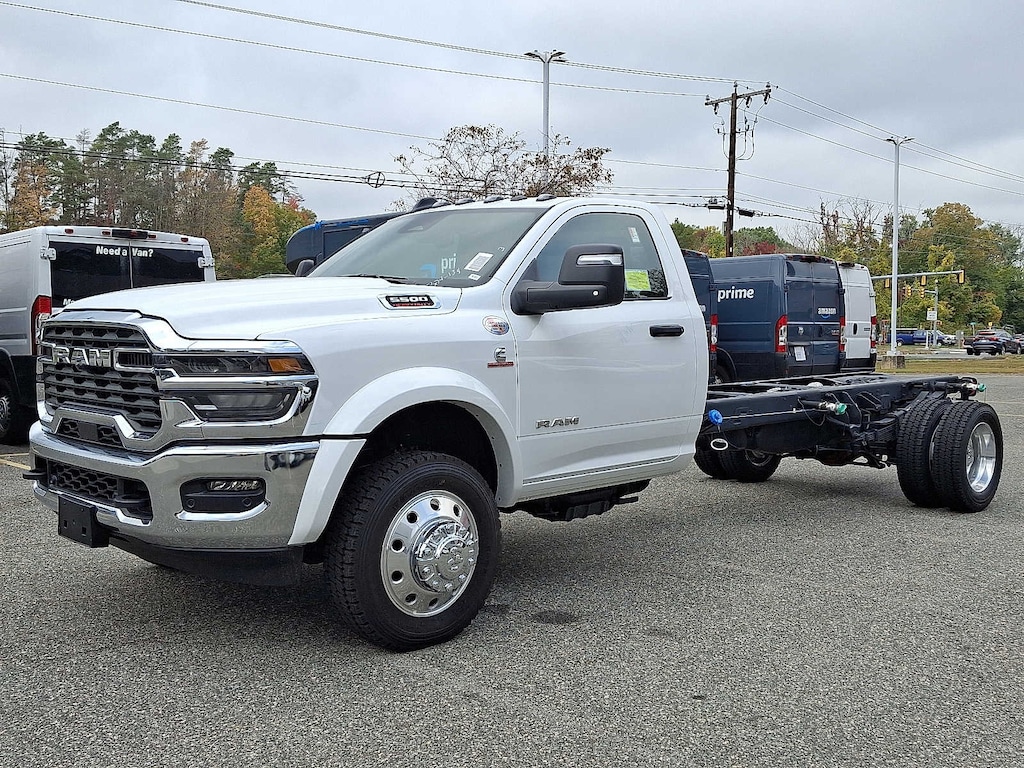 New 2026 Ram 5500 Chassis Cab 5500 BIG HORN CHASSIS REGULAR CAB 4X4 120' CA Pickup