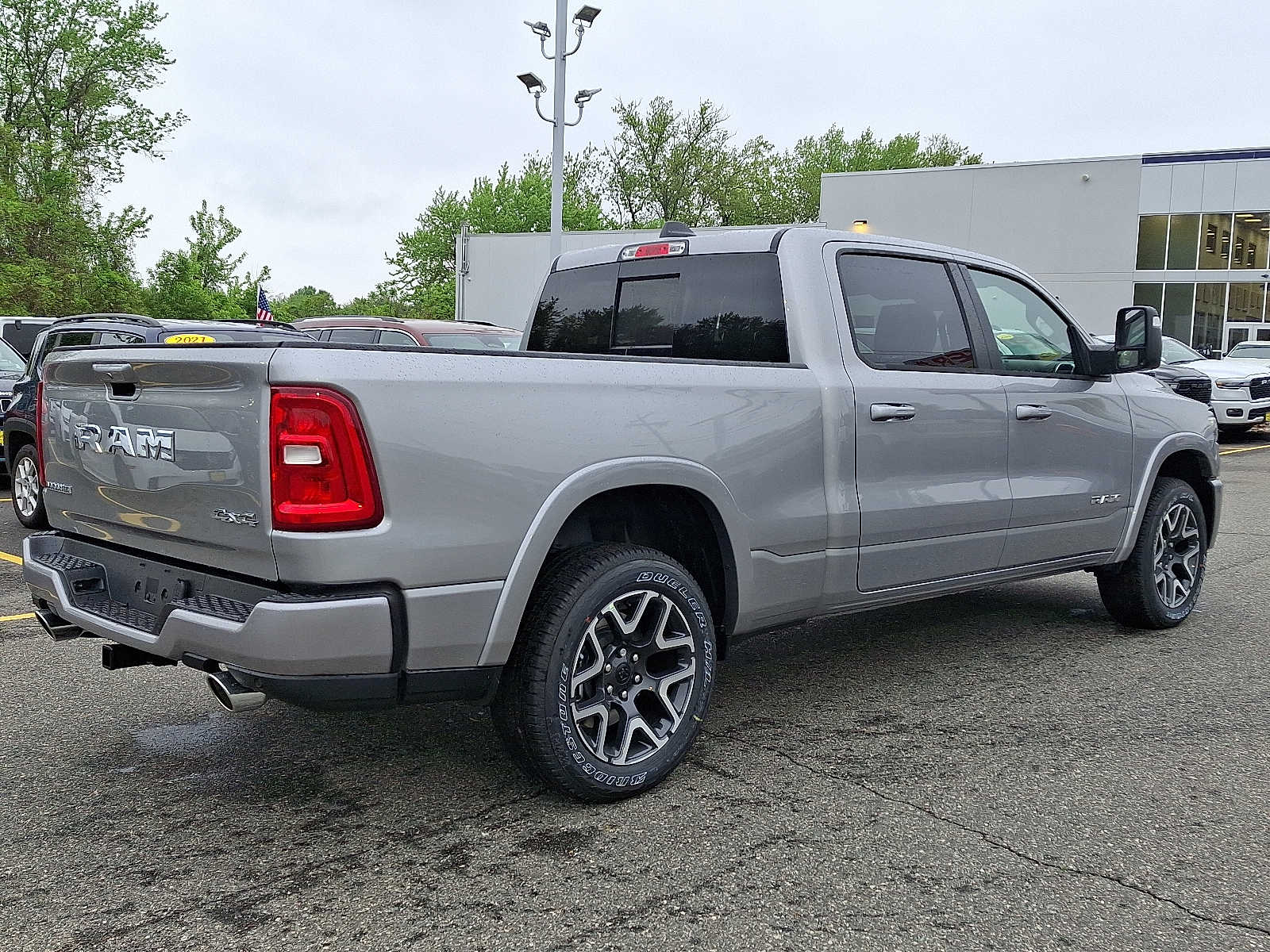 2025 Ram 1500 Laramie photo 4
