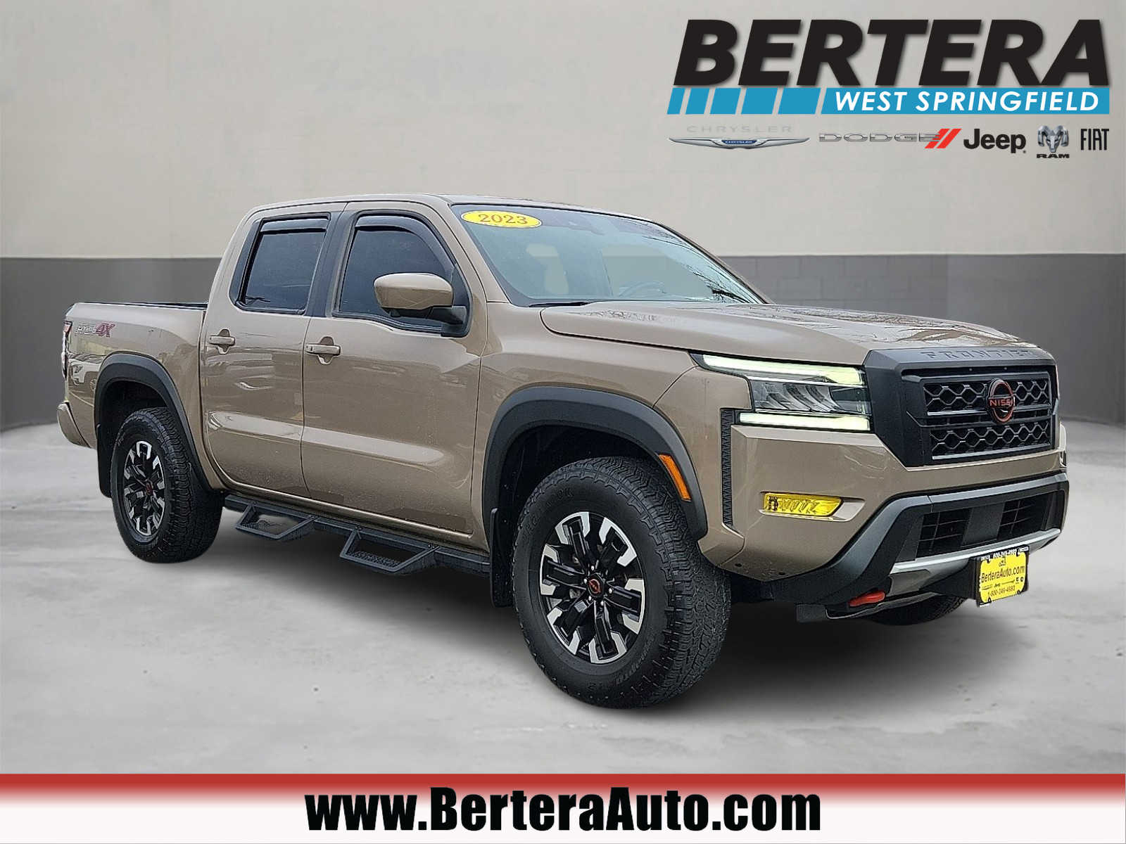 2023 Nissan Frontier PRO-4X's photo