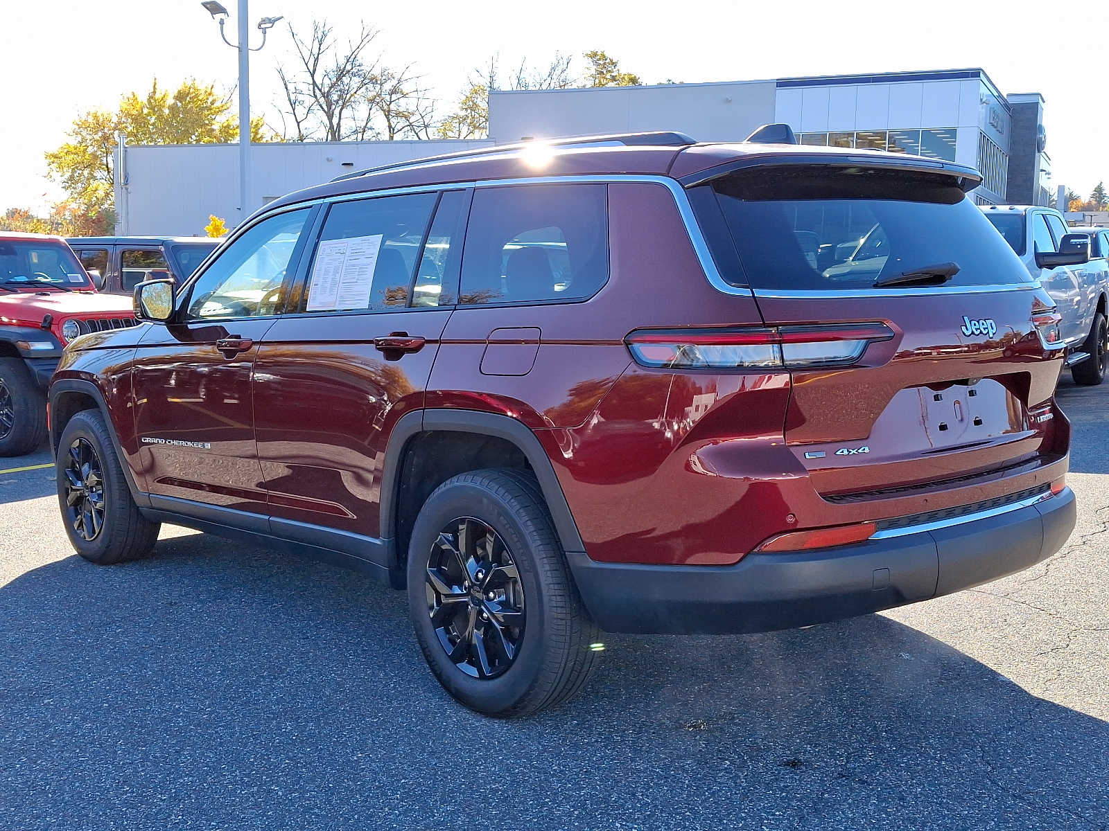 2021 Jeep Grand Cherokee L photo 4