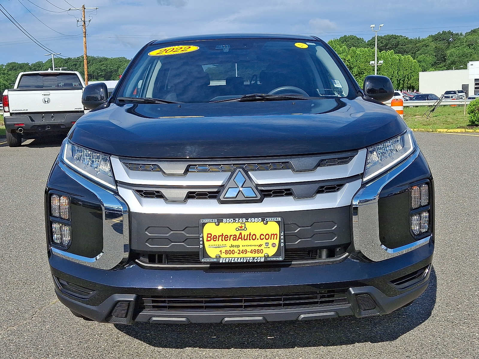 2022 Mitsubishi Outlander Sport ES photo 2