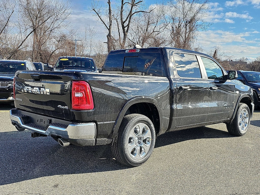 New 2026 Ram 1500 BIG HORN CREW CAB 4X4 5'7 BOX Pickup