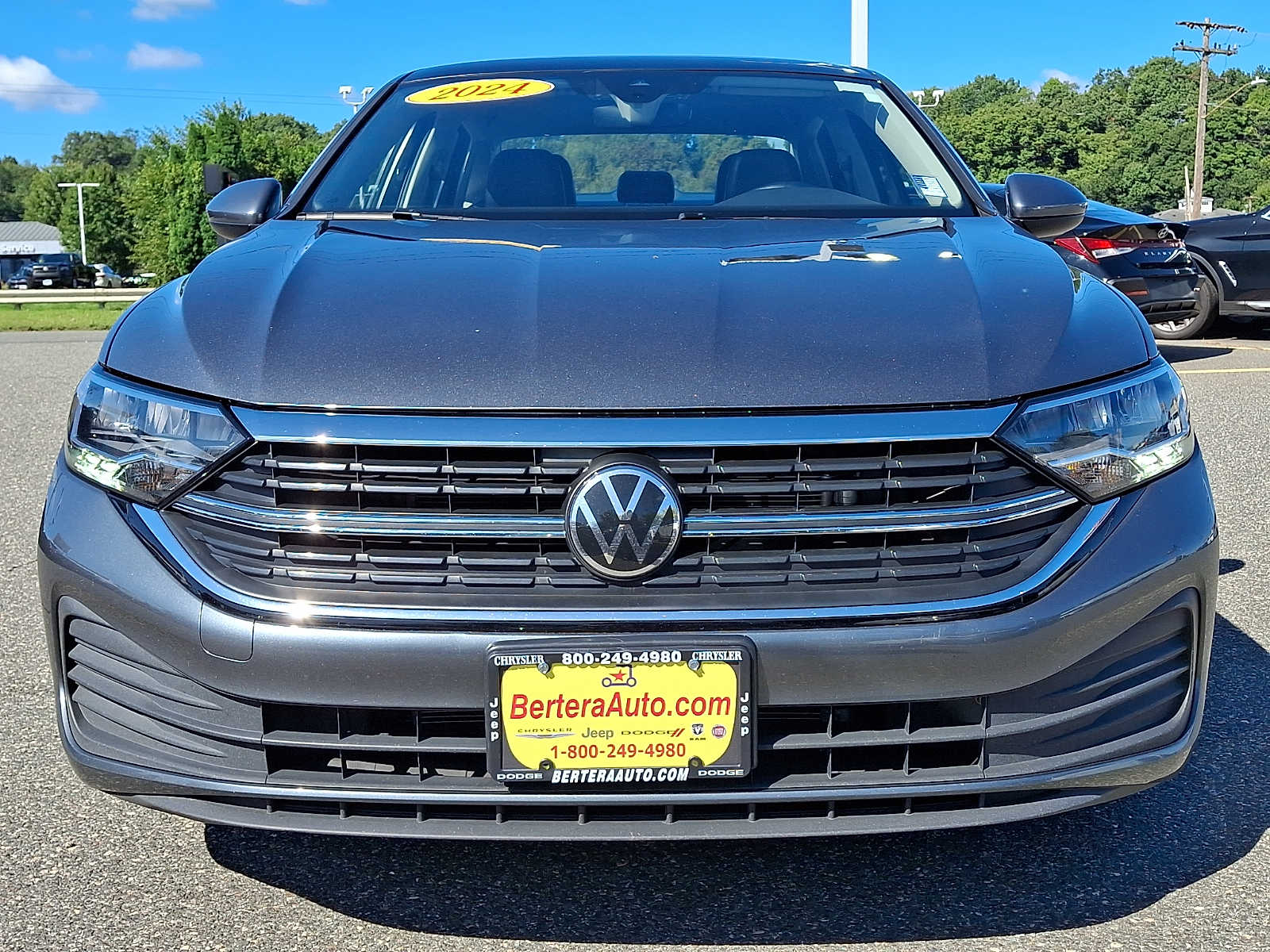 Used 2024 Volkswagen Jetta SE Sedan