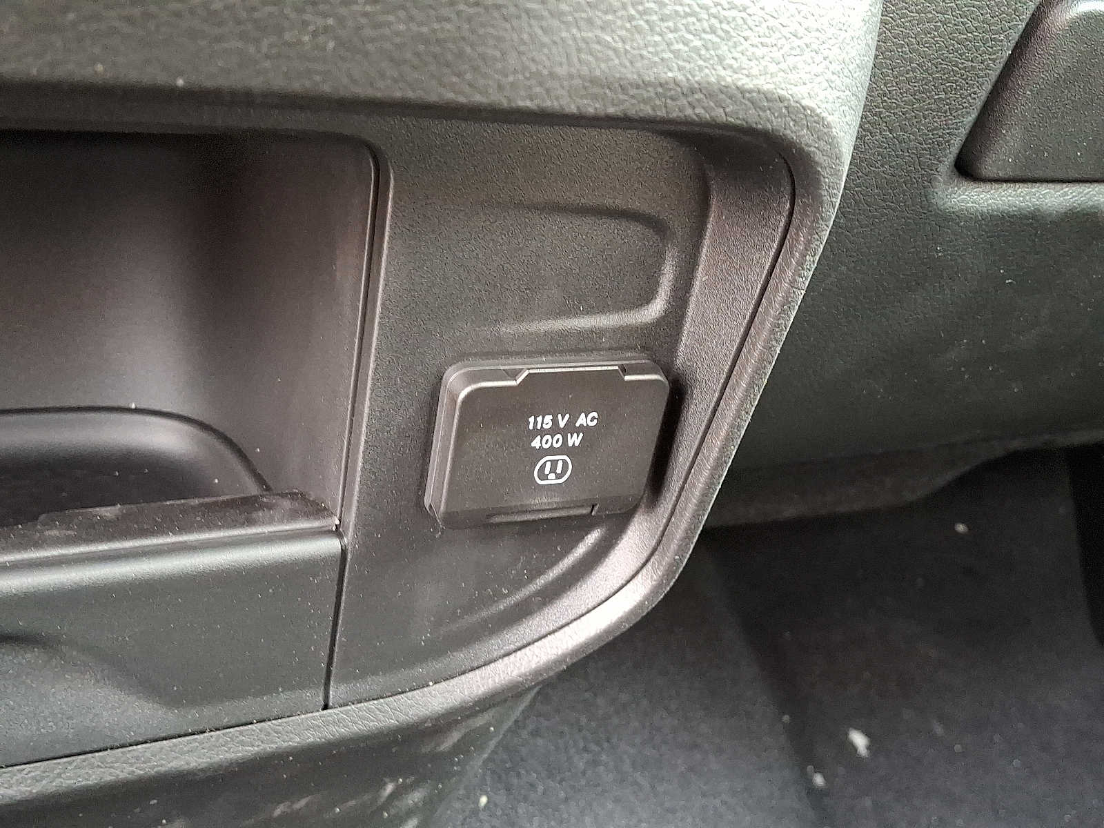 2025 RAM 2500 Tradesman - Photo 16