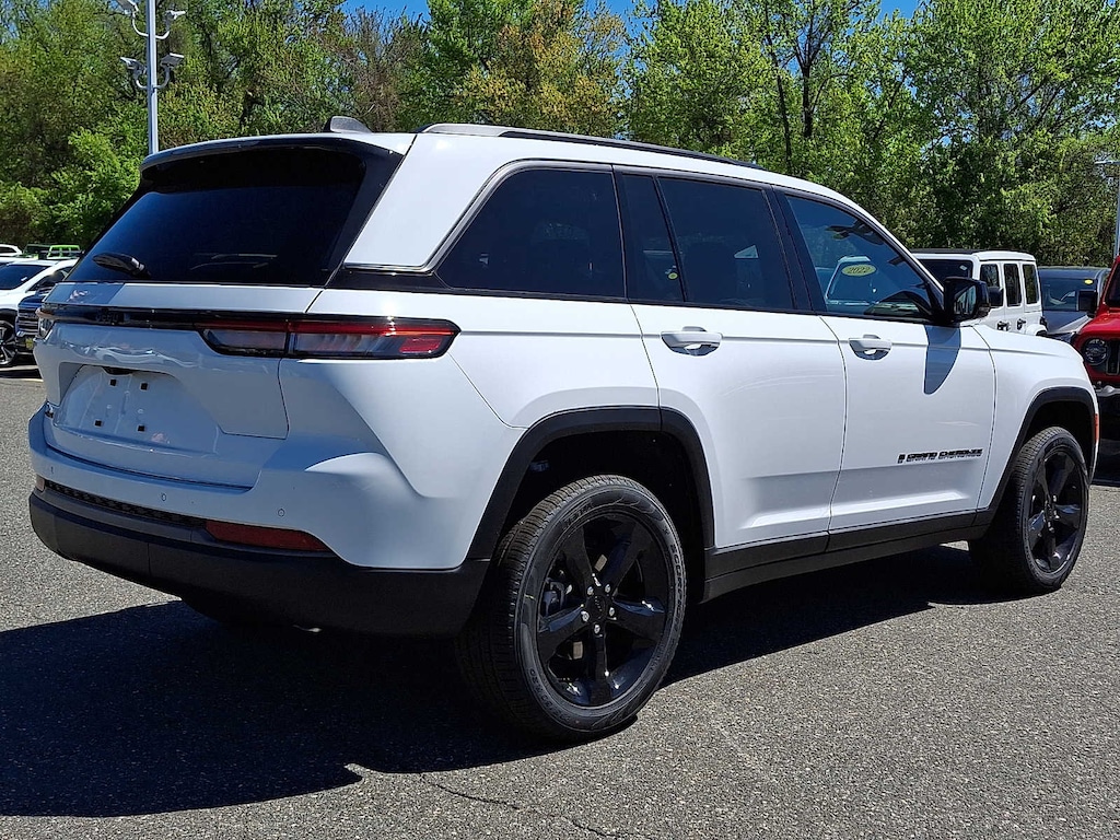 New 2026 Jeep Grand Cherokee LIMITED 4X4 Sport Utility