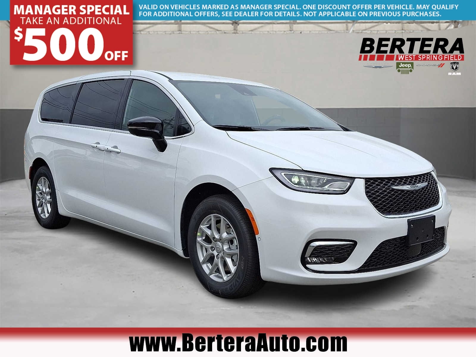 2025 Chrysler Pacifica SELECT