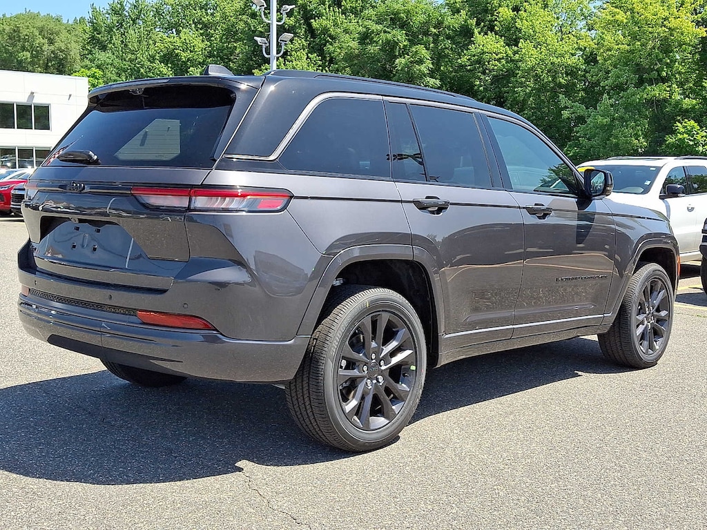 New 2026 Jeep Grand Cherokee LIMITED RESERVE 4X4 Sport Utility