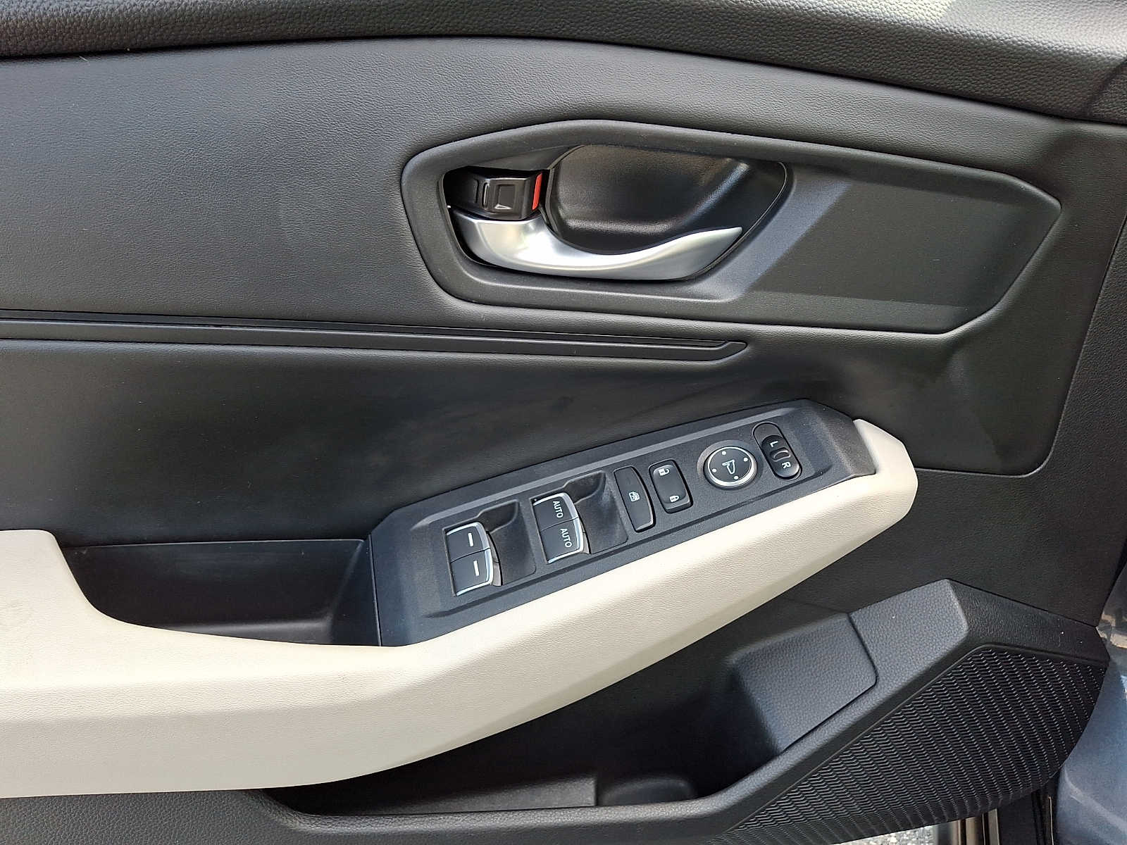 2024 Honda Accord EX - Photo 12