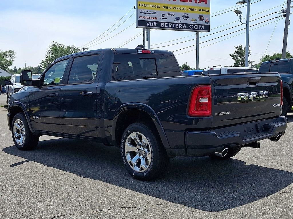 New 2026 Ram 1500 BIG HORN CREW CAB 4X4 5'7 BOX Pickup