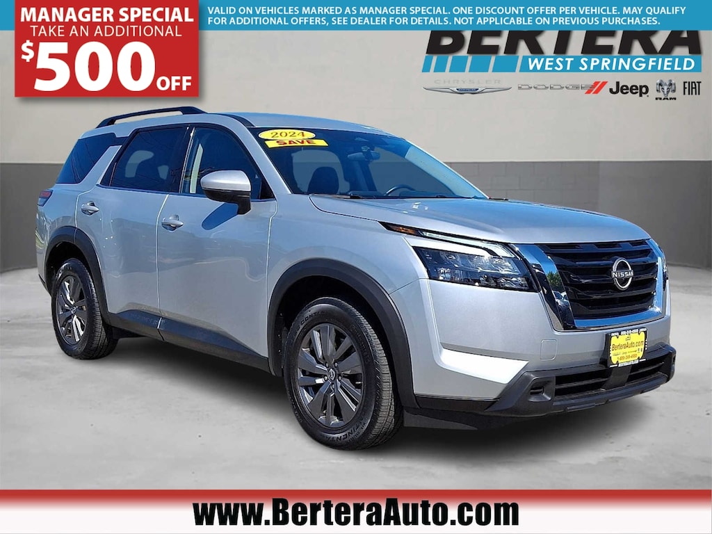 Used 2024 Nissan Pathfinder SV SUV